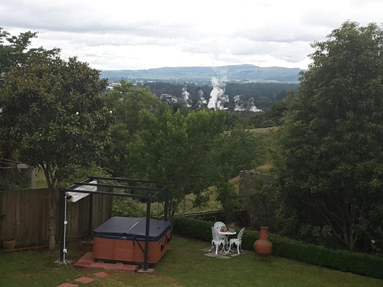 Geyser Lookout Bnb Rotorua Exteriör bild
