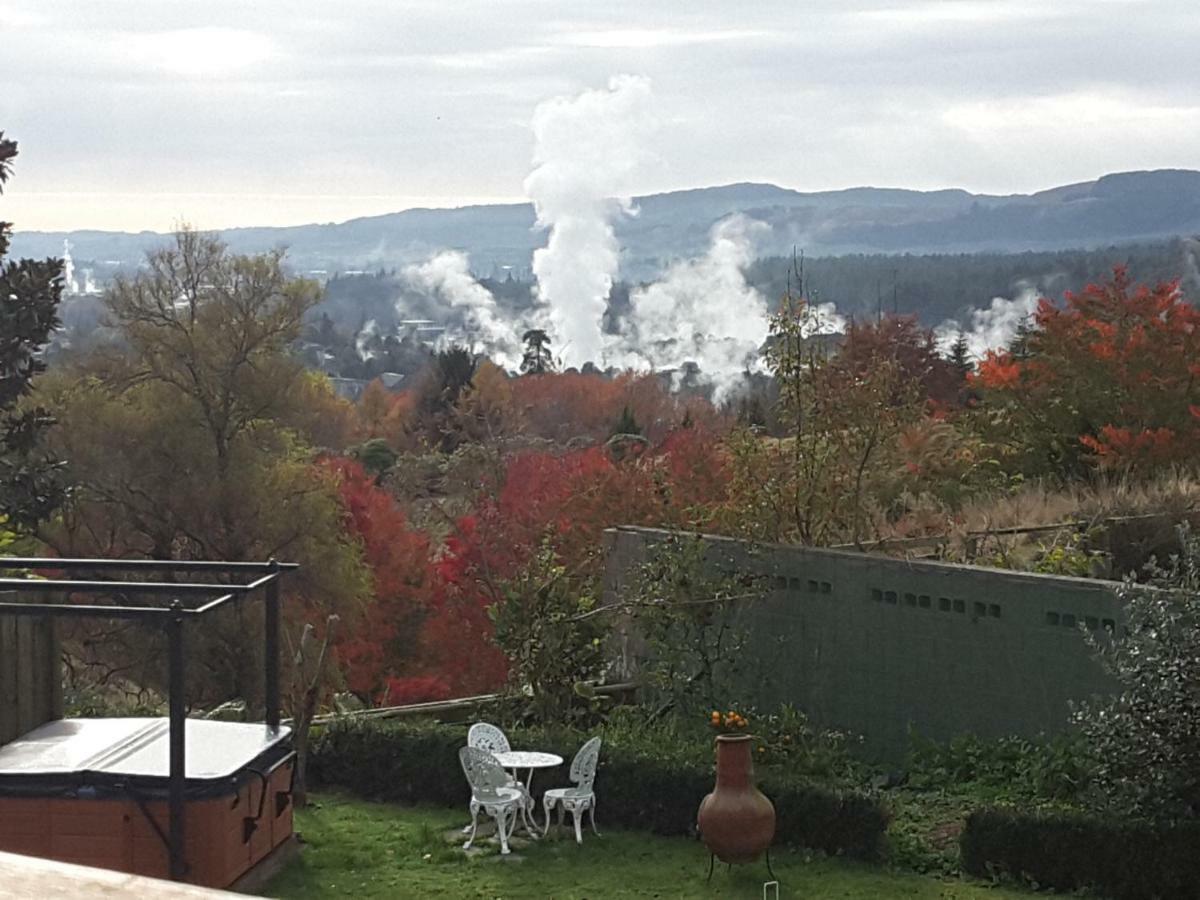 Geyser Lookout Bnb Rotorua Exteriör bild